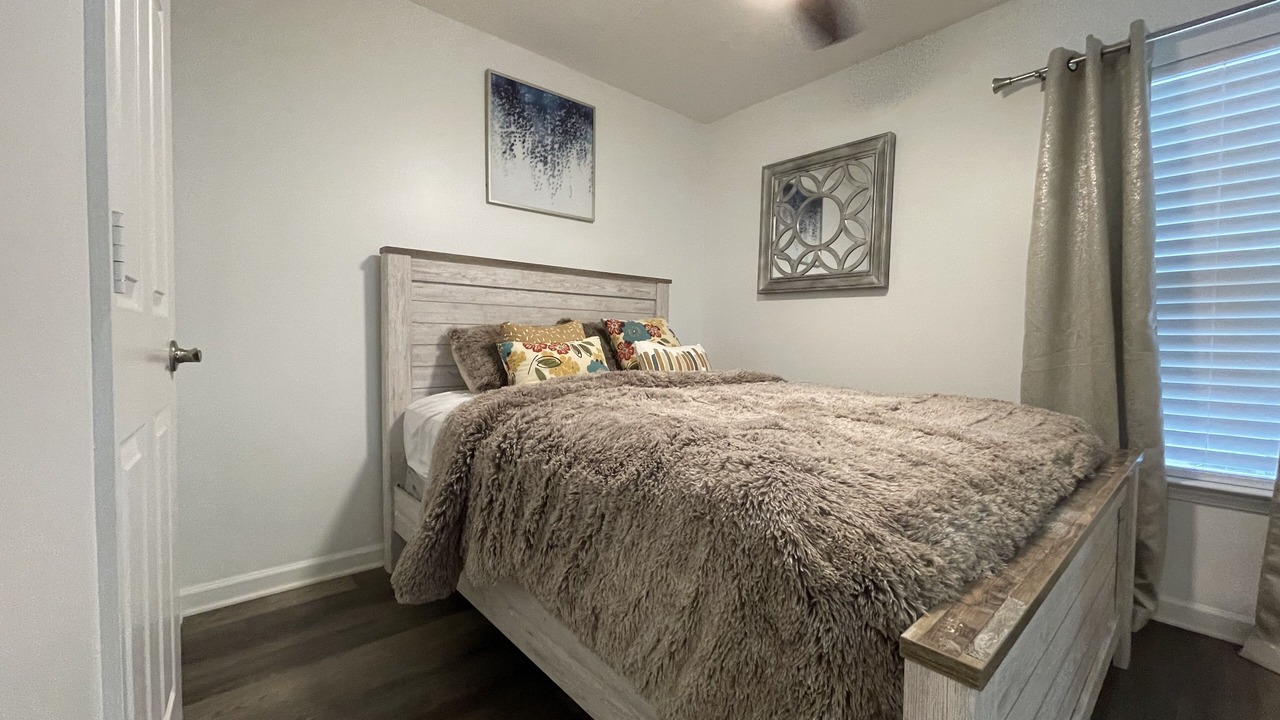 Photo of Bedroom in Smyrna