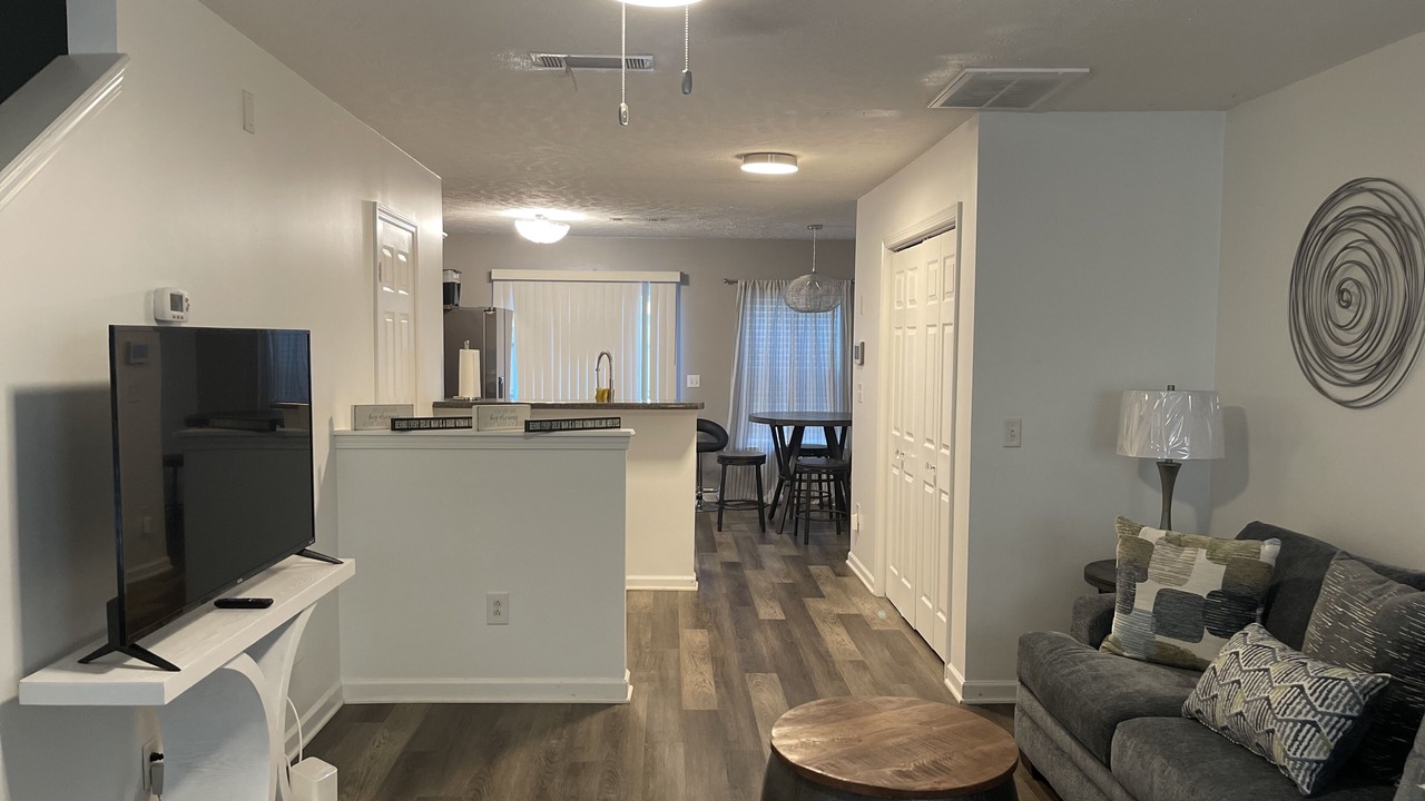 Photo of Livingroom in Smyrna