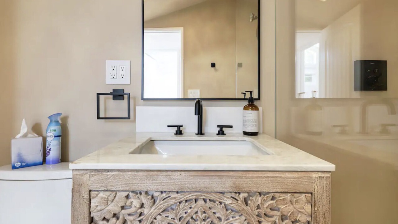 Photo of Bathroom in North Babylon