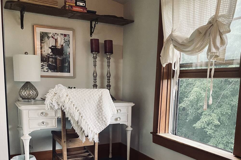 Photo of Bedroom in Canterbury