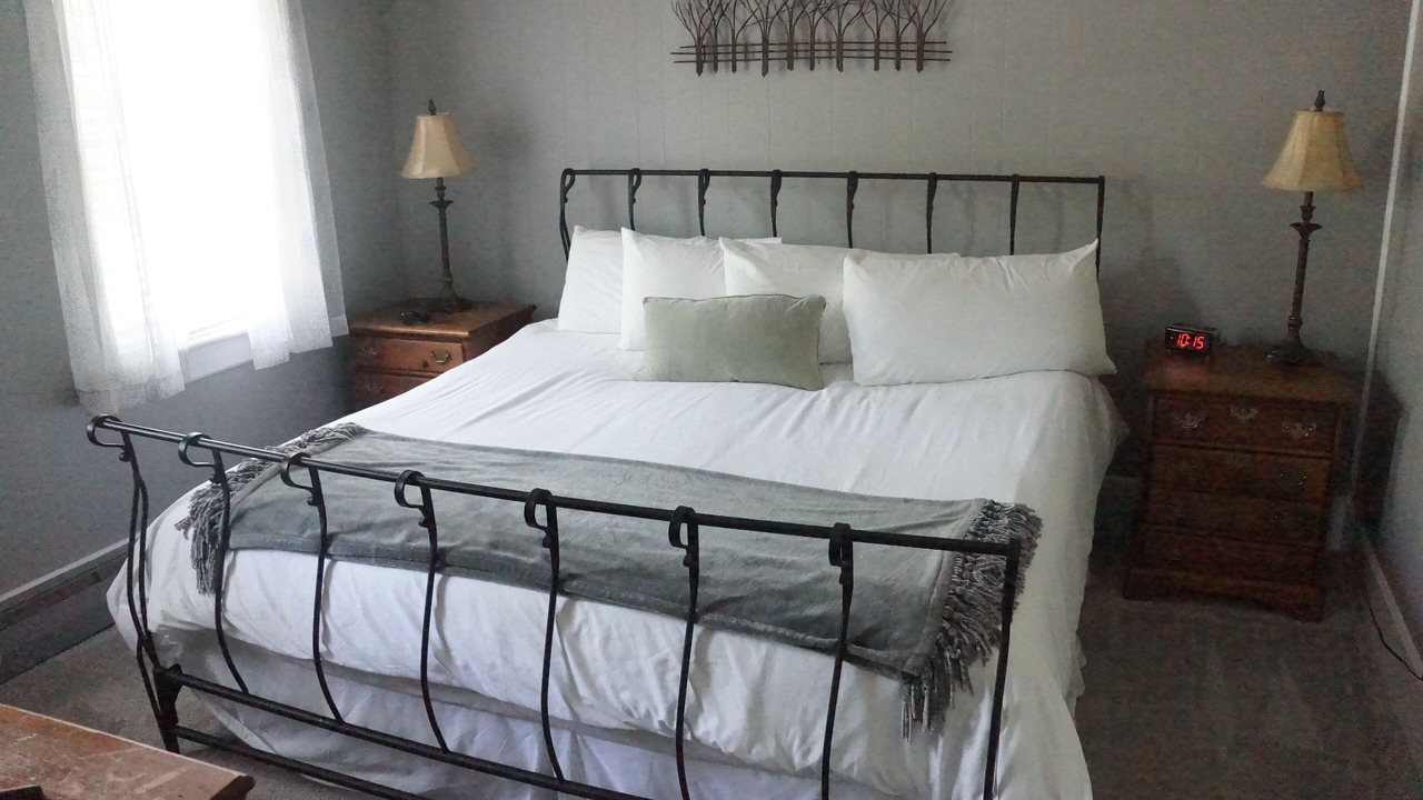 Photo of Others in Canadensis