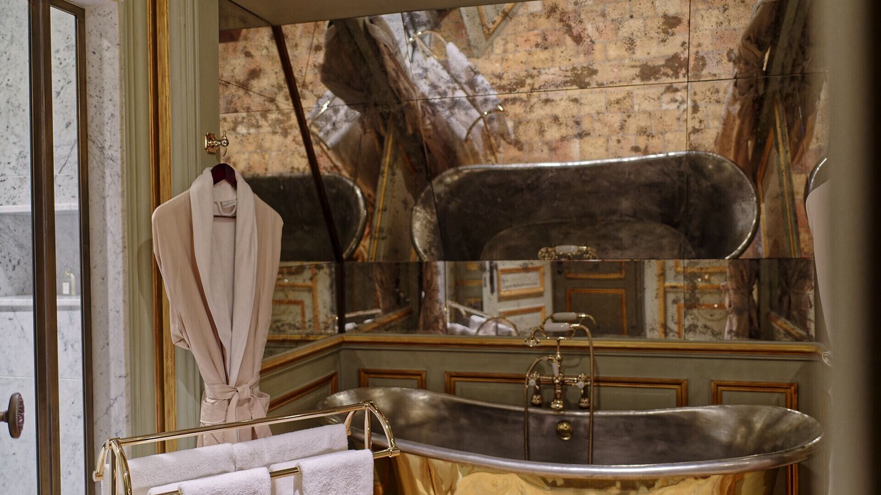 Photo of Bathroom in Reugny