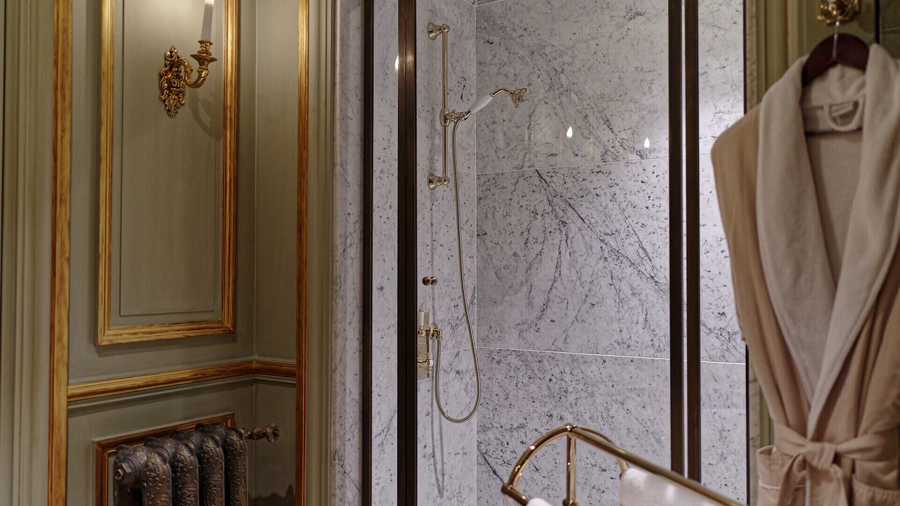 Photo of Bathroom in Reugny