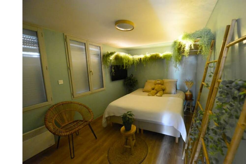 Photo of Bedroom in Saint-Jean-de-Vedas