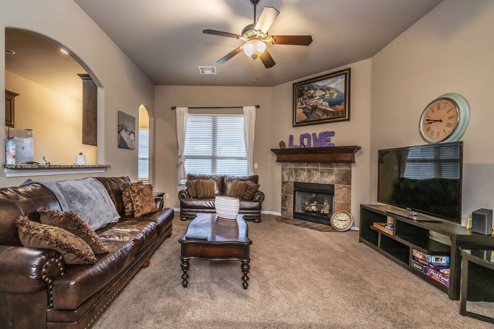 Photo of Livingroom in Norman