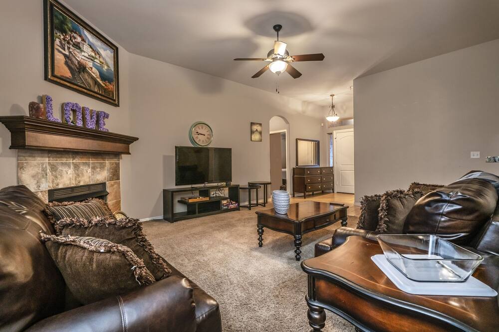 Photo of Livingroom in Norman