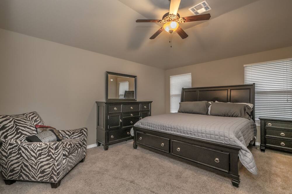 Photo of Bedroom in Norman
