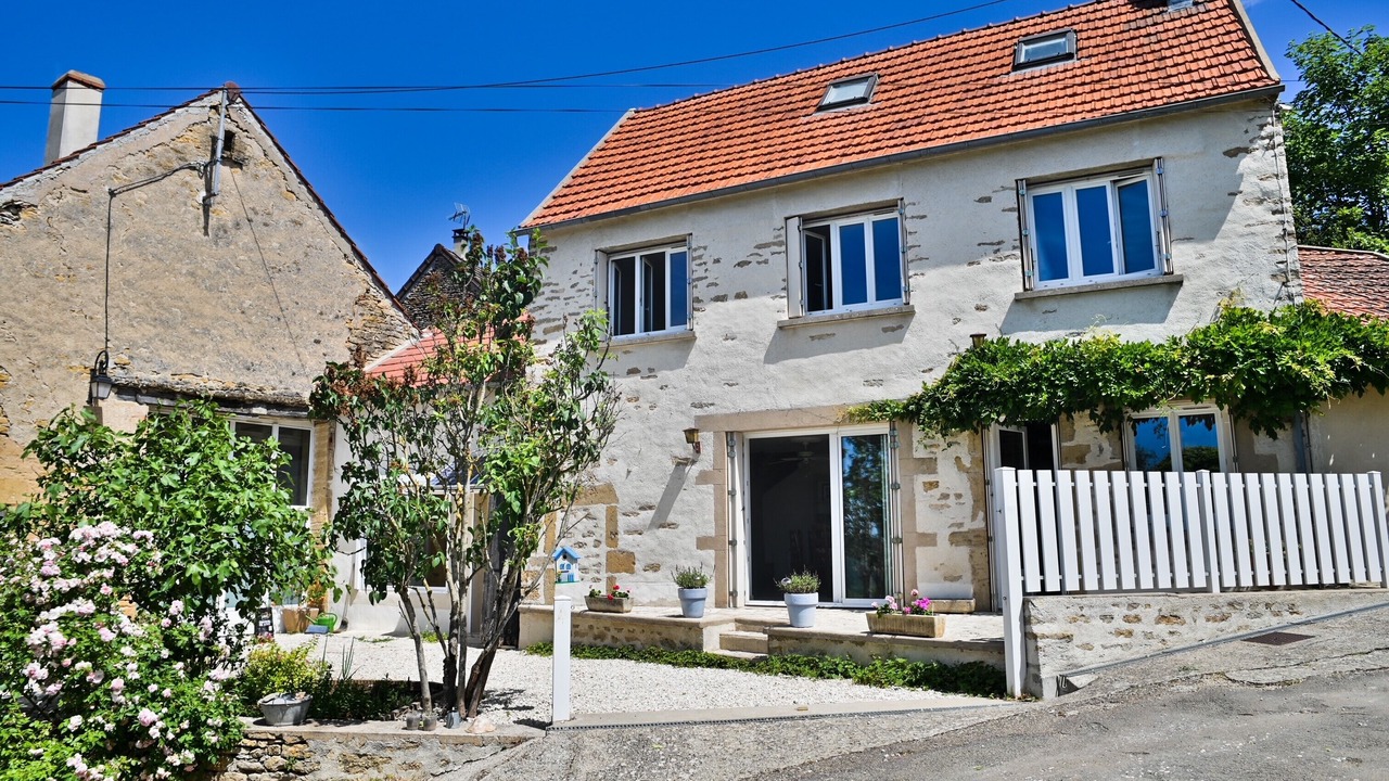 Photo of Outdoor in Saint-Pere