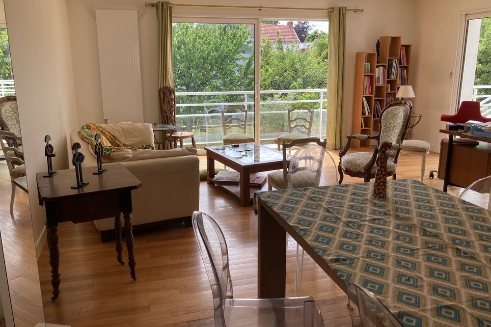 Photo of Livingroom in Plessis Tison