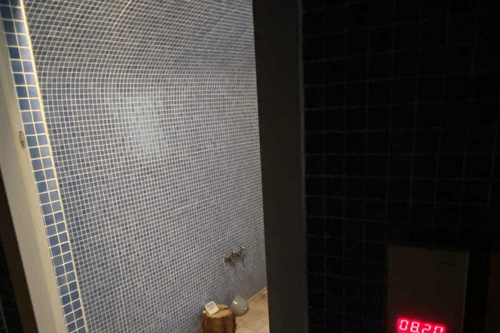 Photo of Others in Piseux