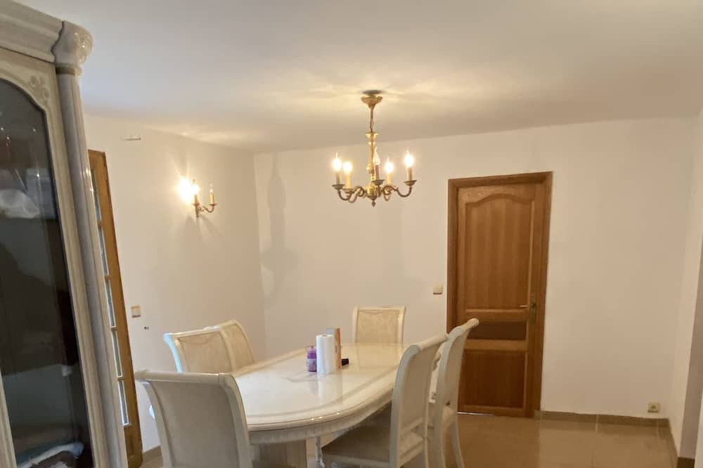 Photo of Others in Piseux