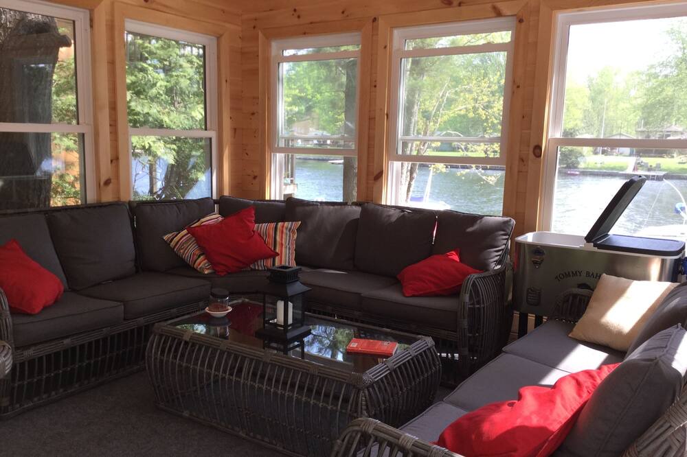 Photo of Livingroom in Rama