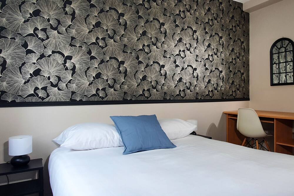 Photo of Bedroom in Saint-Jean Eudes Saint-Gilles