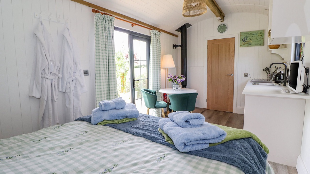 Photo of Others in Hayton