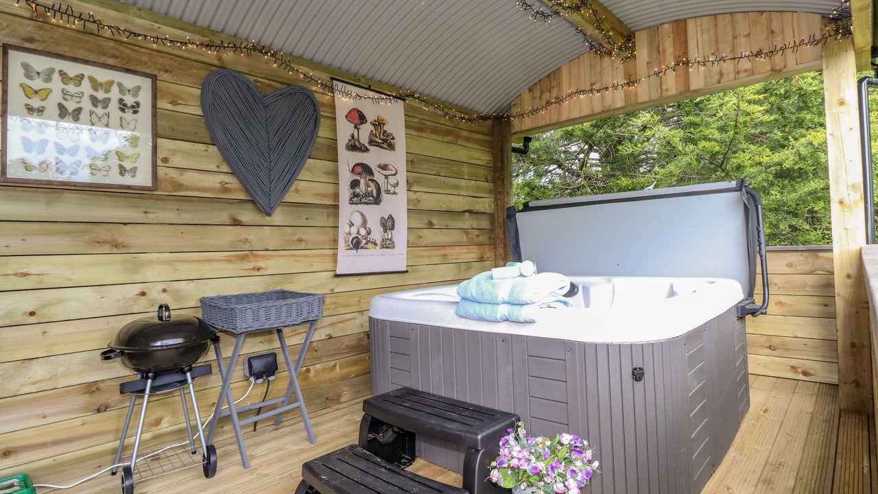 Photo of Others in Hayton