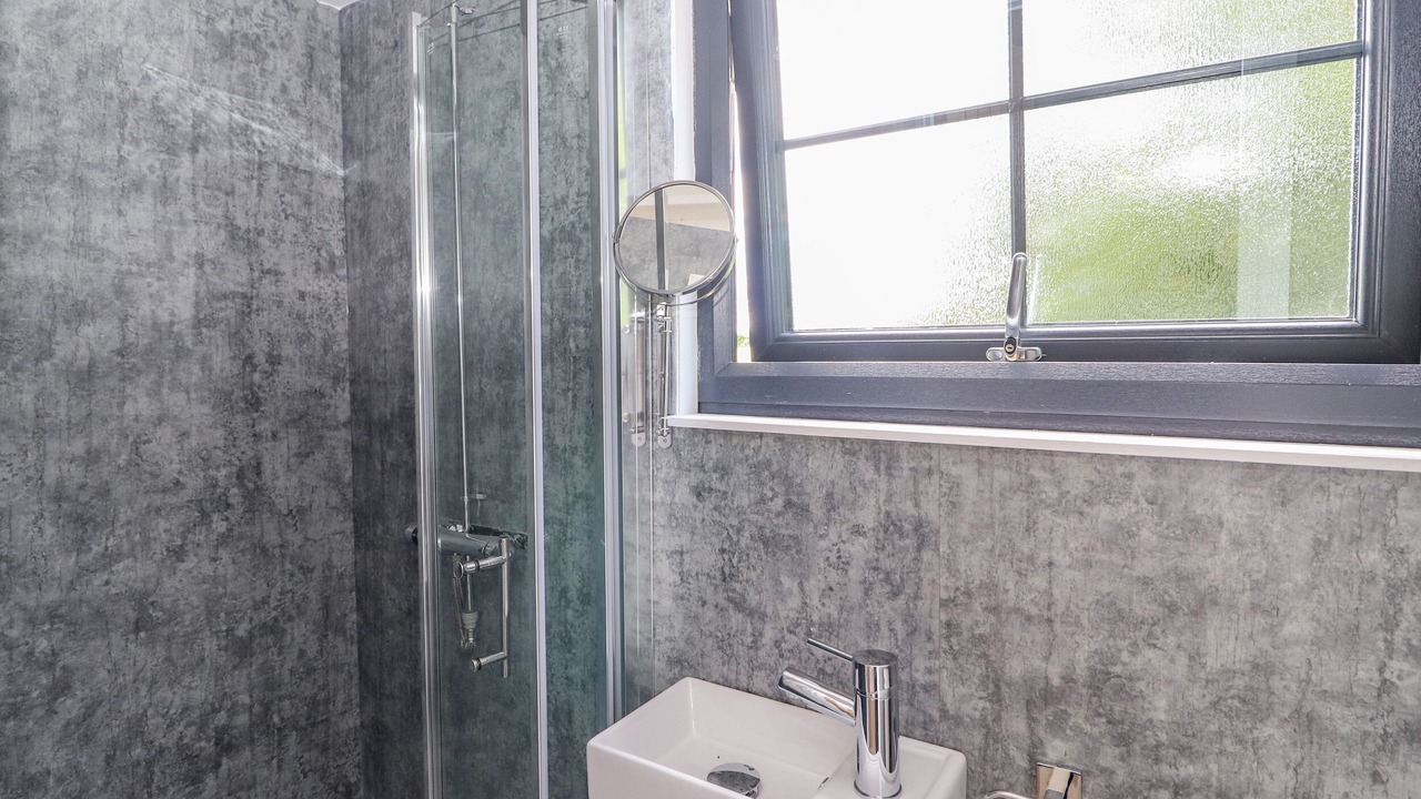 Photo of Others in Hayton