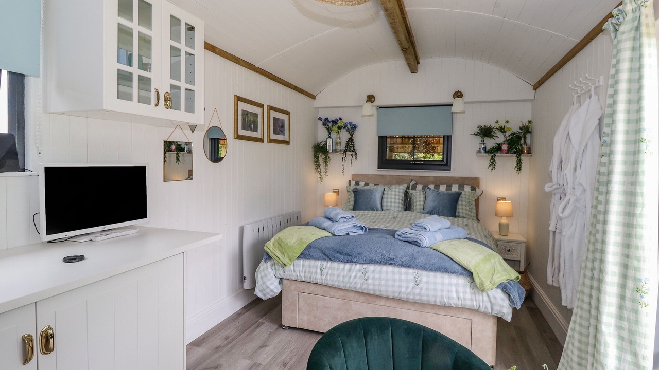 Photo of Others in Hayton