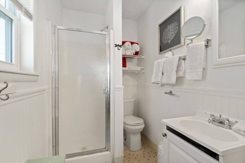 Photo of Bathroom in Royal Lagoons