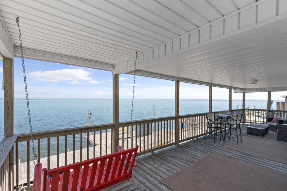 Photo of Patio Balcony in Royal Lagoons