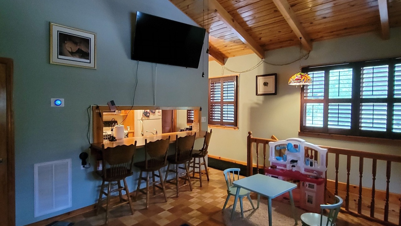 Photo of Livingroom in Troutville