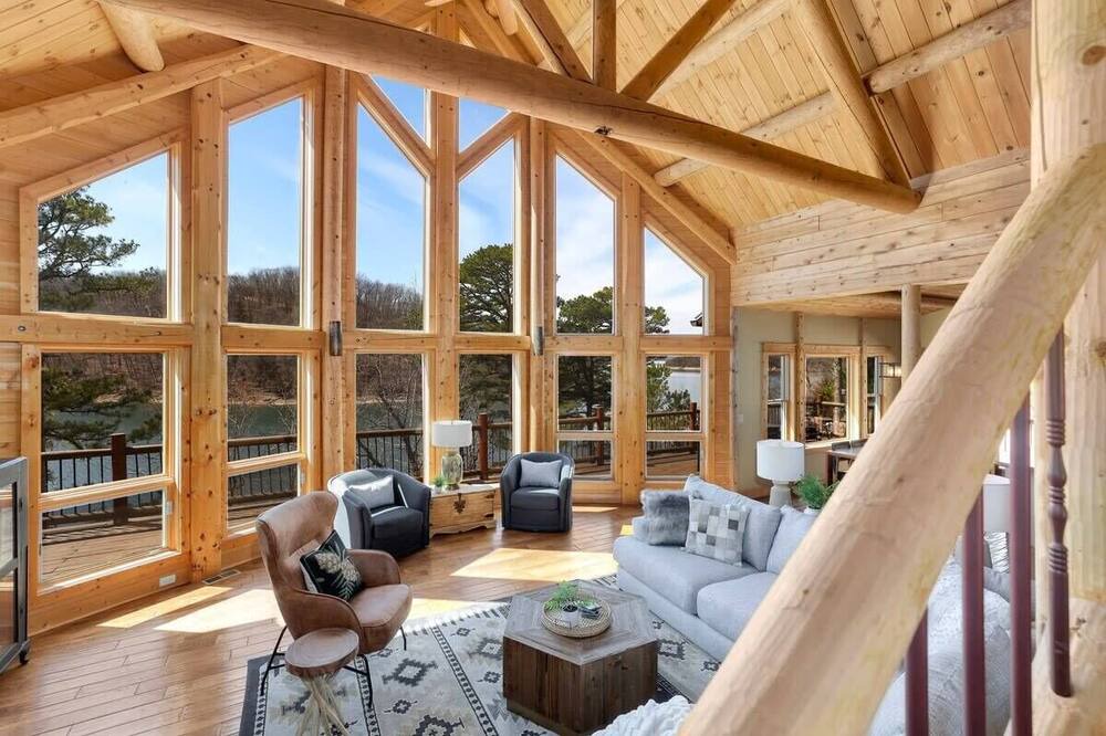 Photo of Livingroom in Eureka Springs