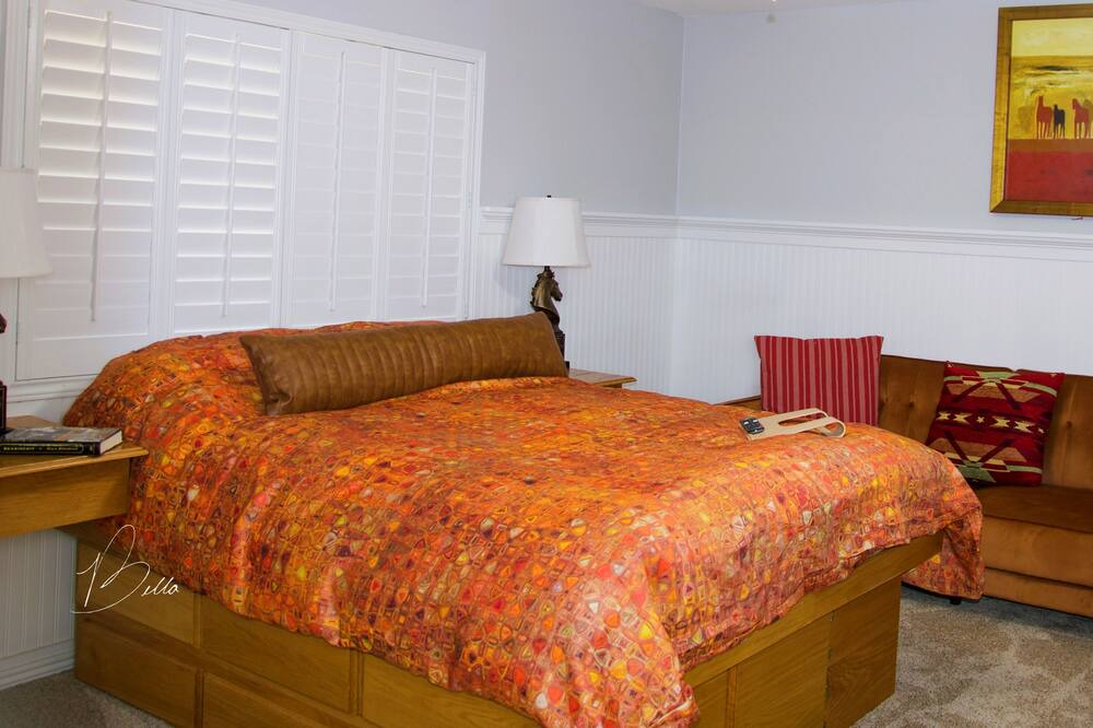 Photo of Bedroom in Pinnacle Peak