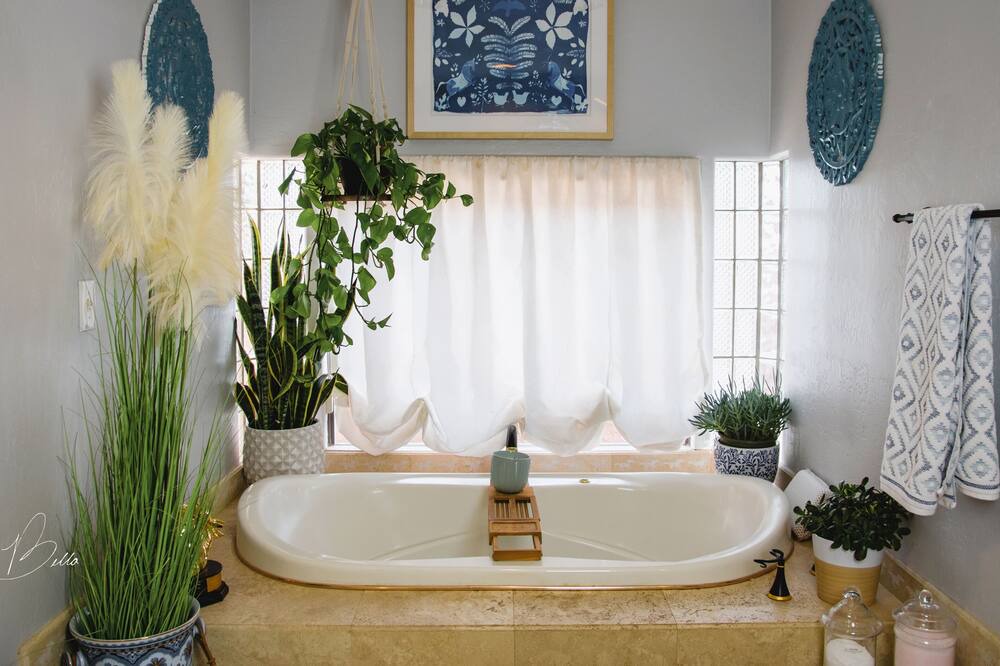 Photo of Bathroom in Pinnacle Peak