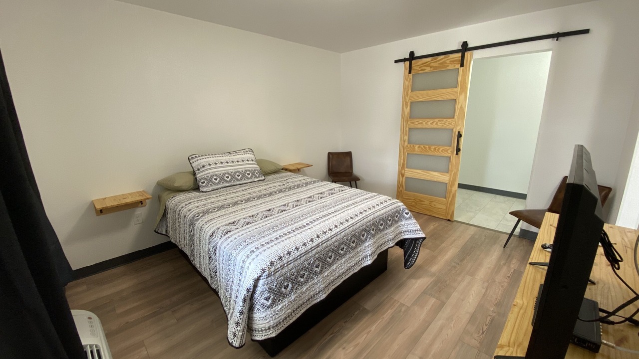 Photo of Others in Saratoga