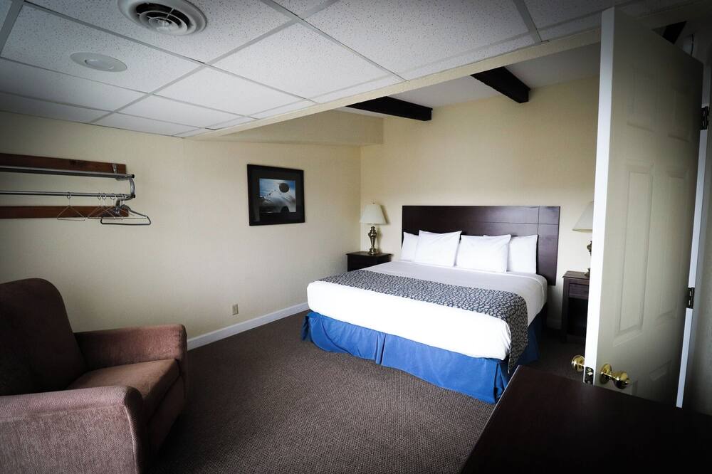 Photo of Bedroom in Kimberling City