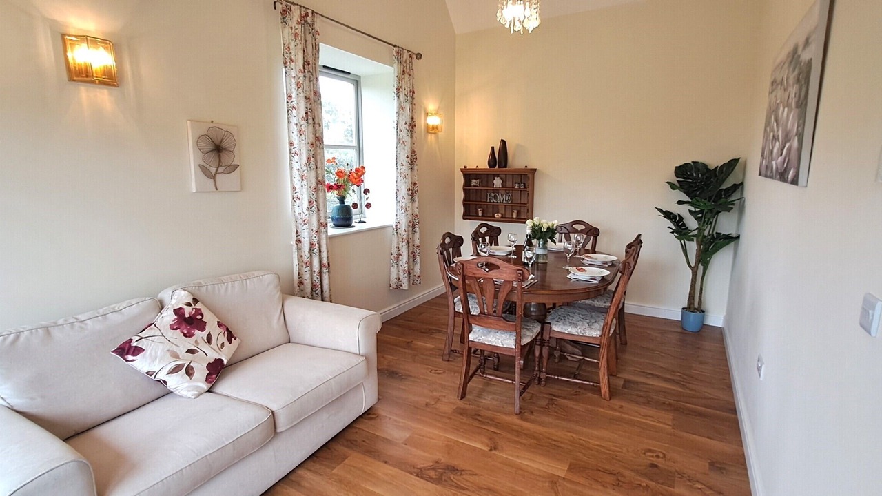 Photo of Livingroom in Newport