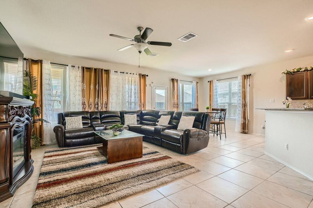 Photo of Bedroom in La Marque