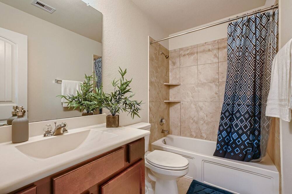 Photo of Bathroom in La Marque