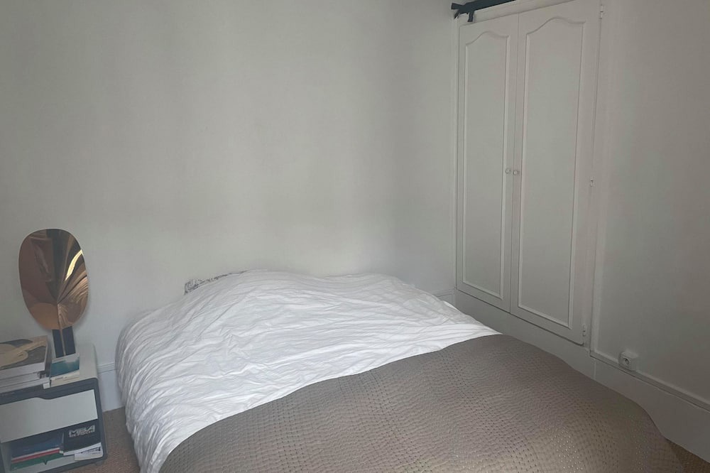 Photo of Bedroom in 18th Arrondissement