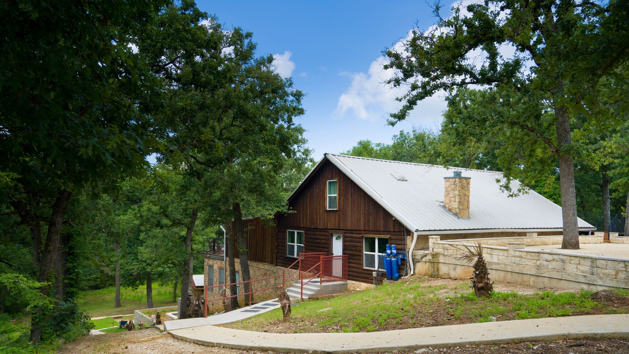 Photo of Outdoor in Streetman