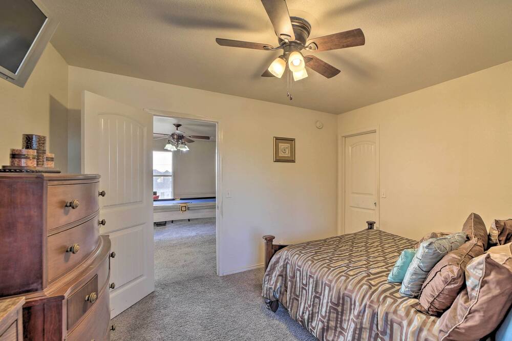 Photo of Bedroom in Broken Arrow