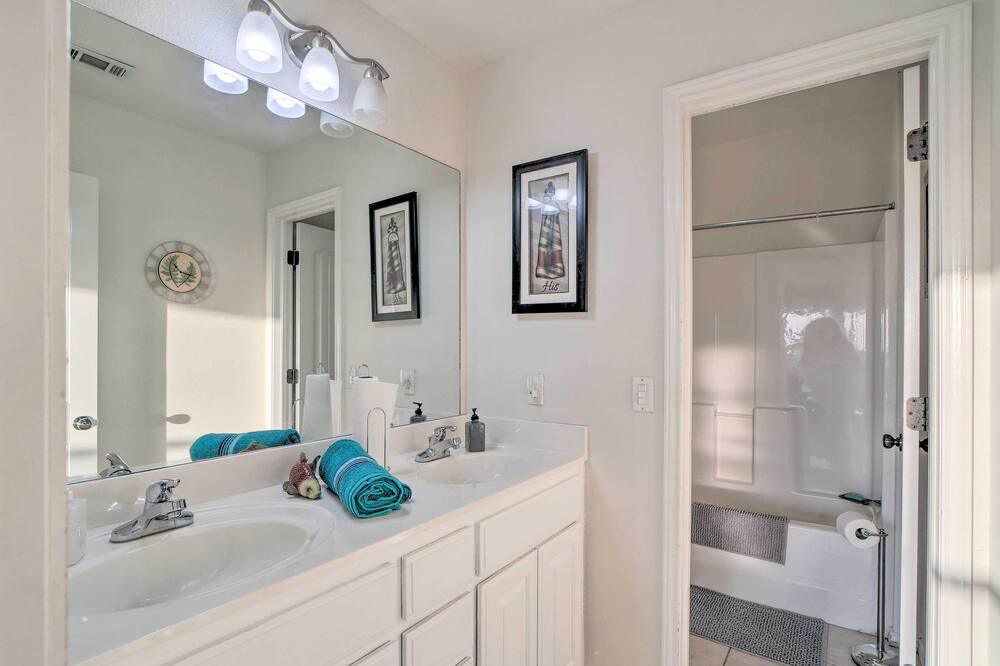 Photo of Bathroom in Broken Arrow
