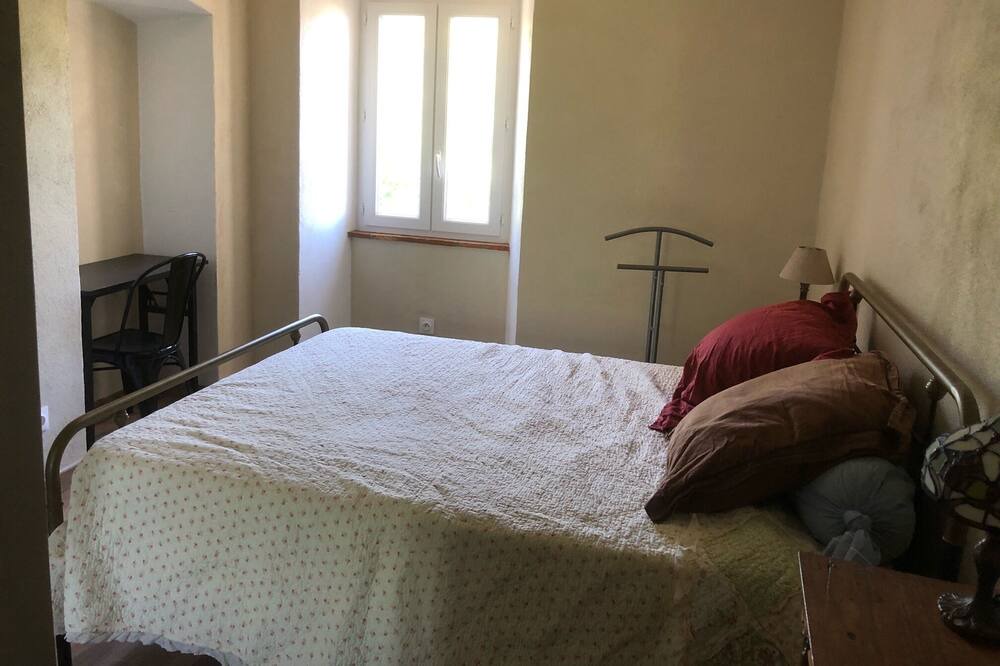 Photo of Bedroom in Luri