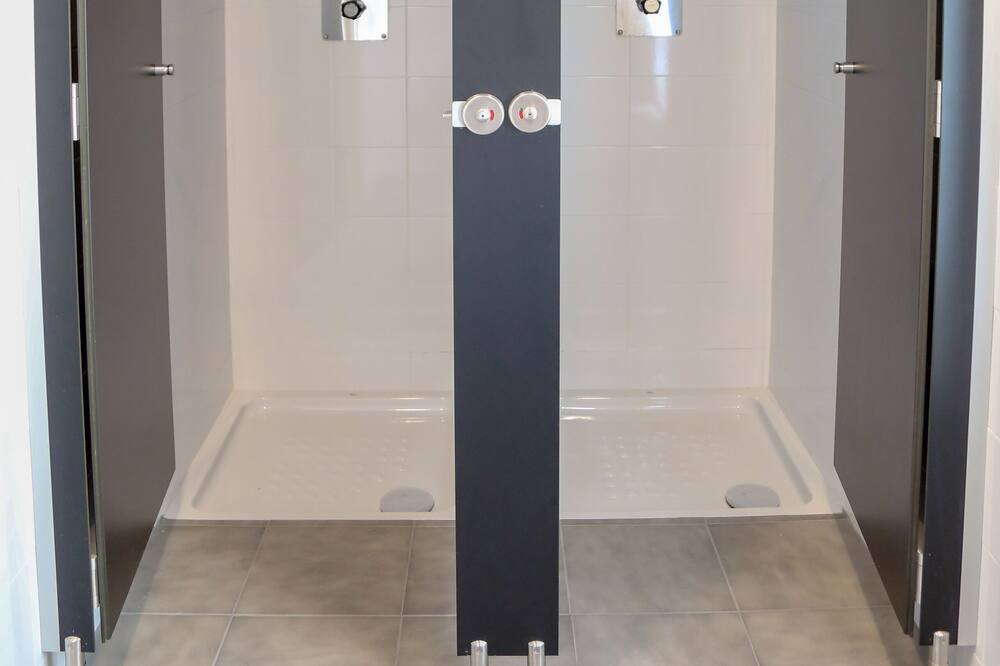Photo of Bathroom in Santa Cruz de Campezo/Santikurutze Kanpezu