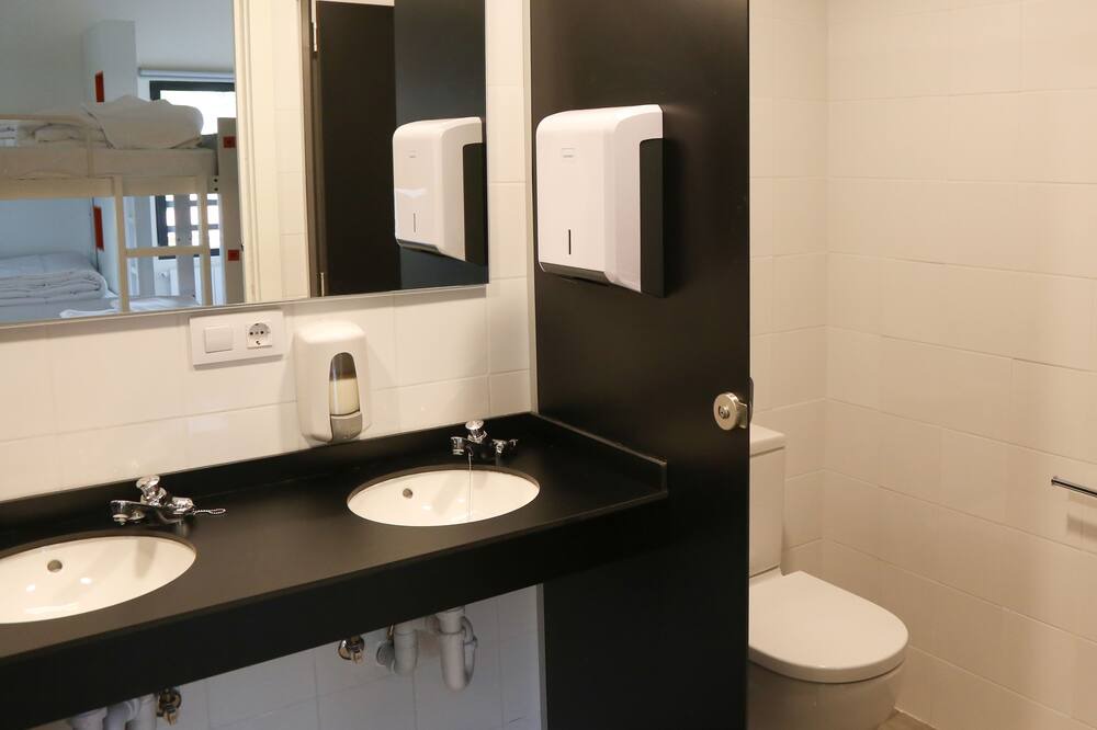 Photo of Bathroom in Santa Cruz de Campezo/Santikurutze Kanpezu