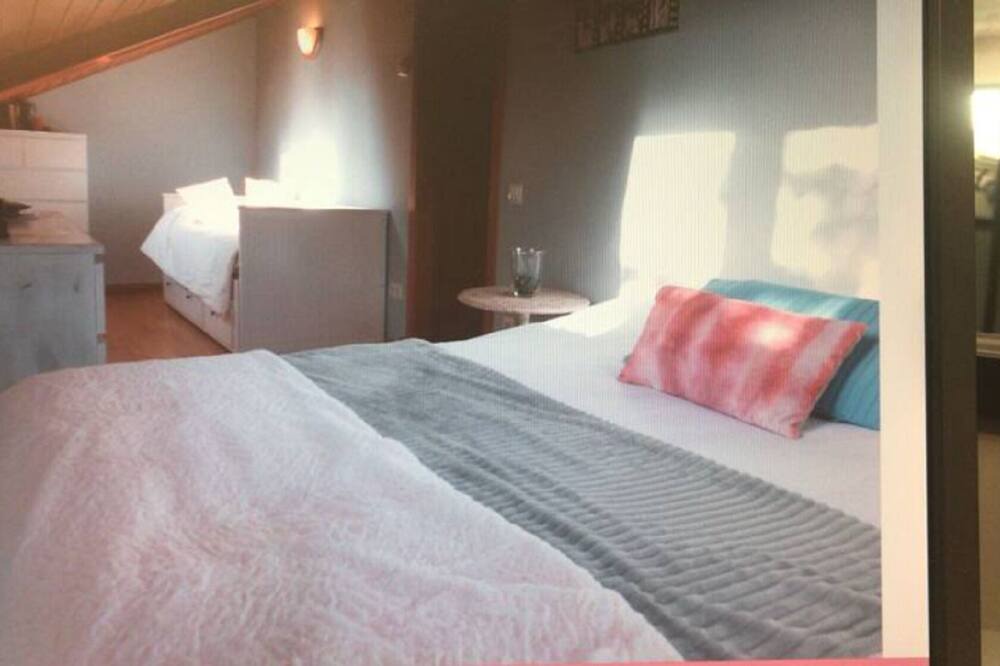 Photo of Bedroom in Torredembarra