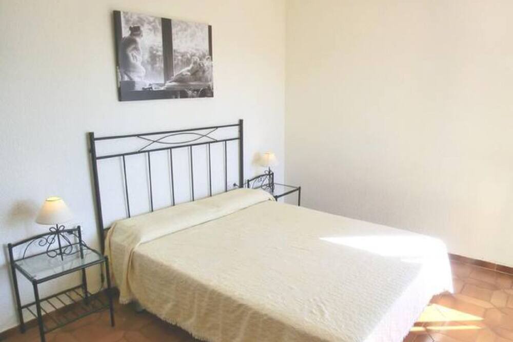 Photo of Bedroom in Torredembarra