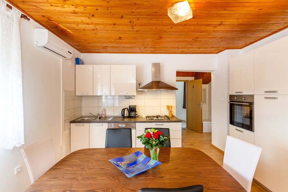 Photo of Kitchen in Draga Bascanska
