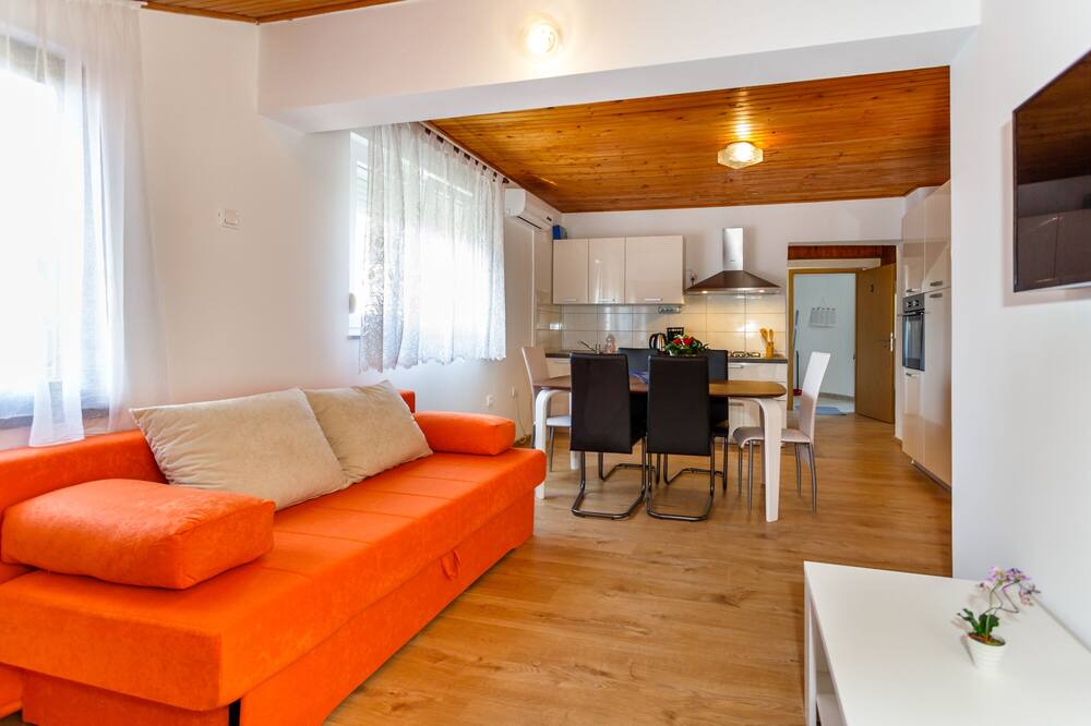 Photo of Livingroom in Draga Bascanska