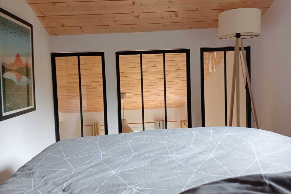Photo of Bedroom in Beost