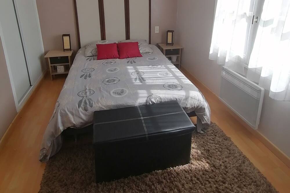 Photo of Bedroom in Avrille