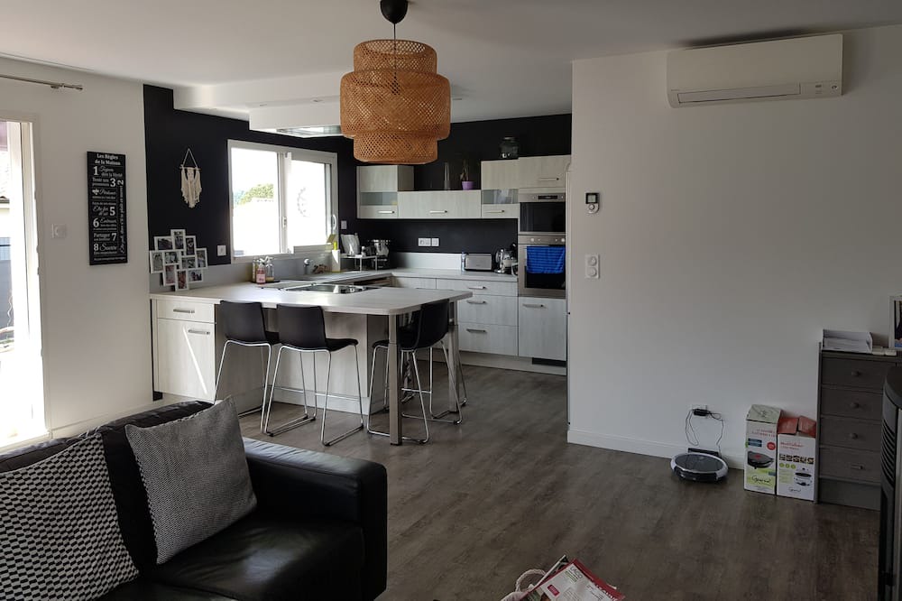 Photo of Kitchen in Sainte-Foy-d'Aigrefeuille