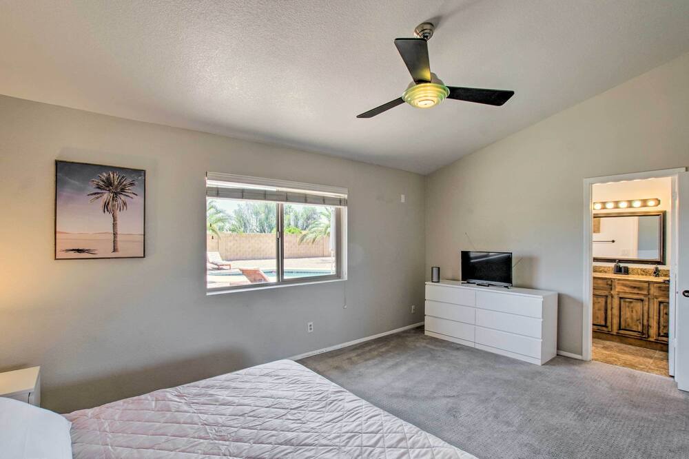 Photo of Bedroom in Alta Mesa Community Association