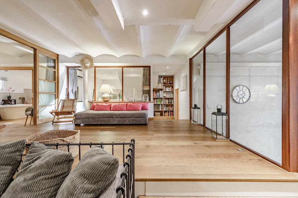 Photo of Bedroom in Carnot