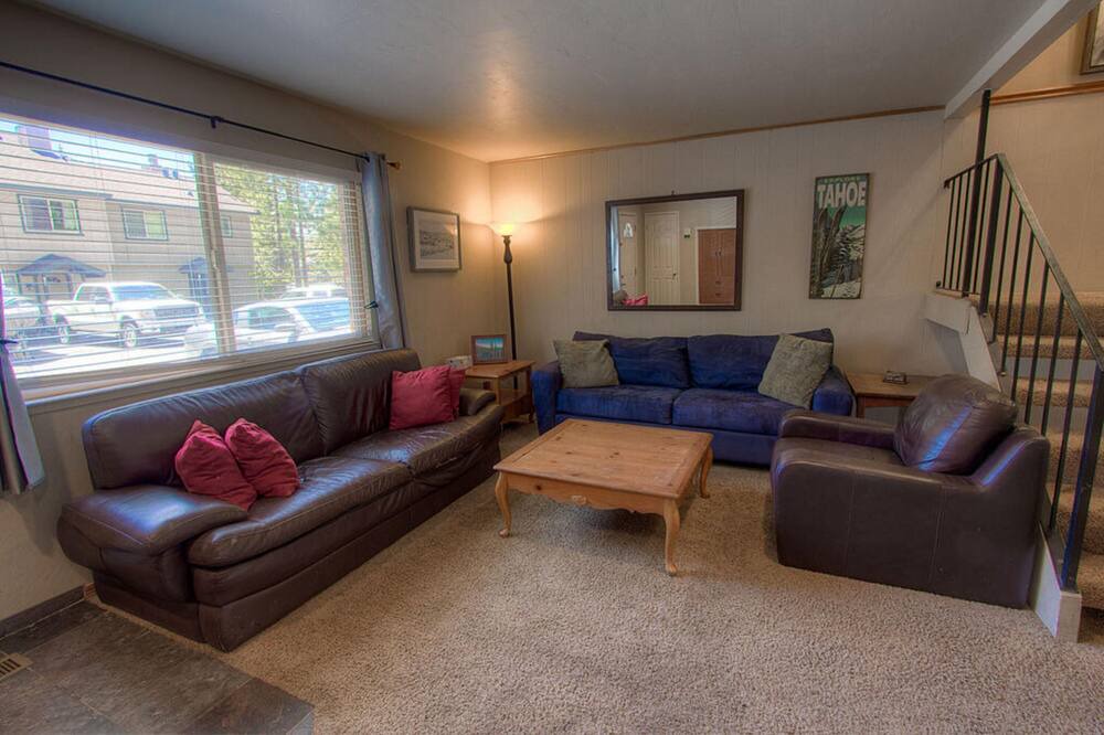 Photo of Livingroom in Dollar Point