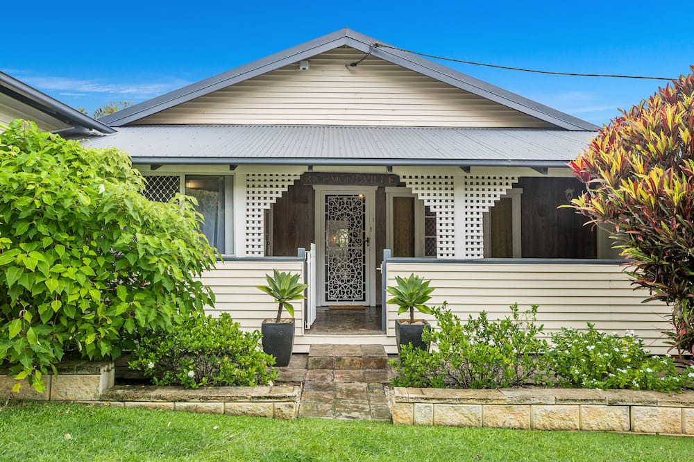 Photo of Others in Burringbar